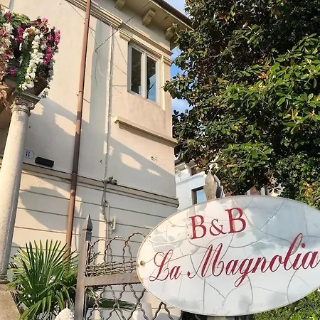 La Magnolia - House Bed & Breakfast Verona