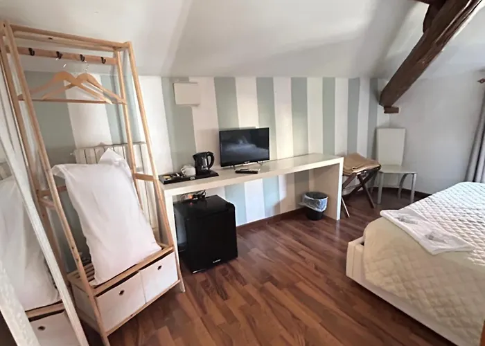 Alojamento de Acomodação e Pequeno-almoço La Magnolia - House 3*