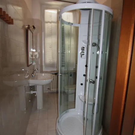 Oda ve Kahvaltı La Magnolia - House 3*