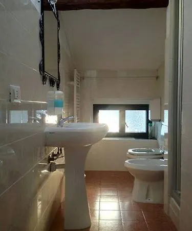 Oda ve Kahvaltı La Magnolia - House